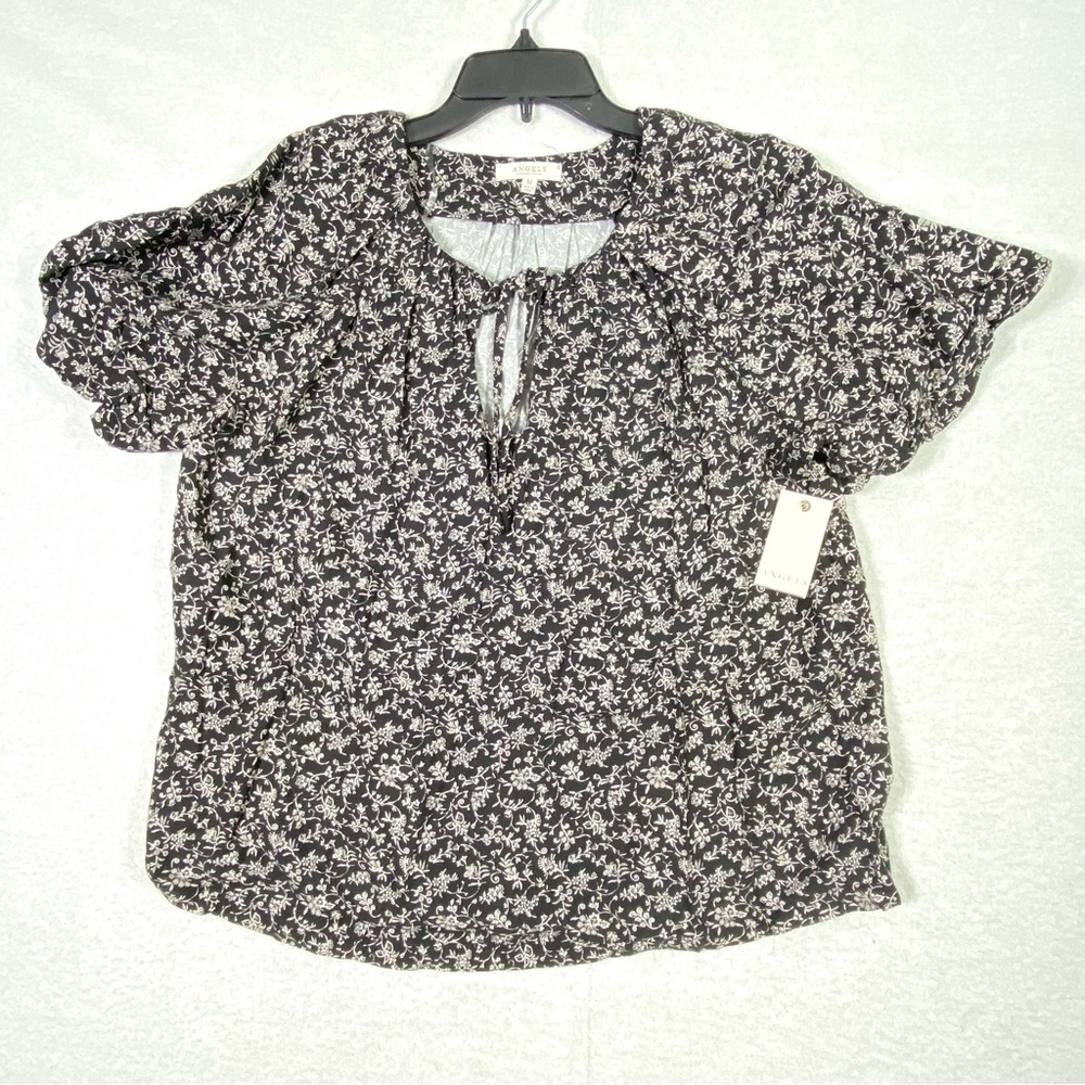 Angels Boho Floral Blouse Women's M Black White Short Flutter Sleeve Flowy NWT - Picture 8 of 12
